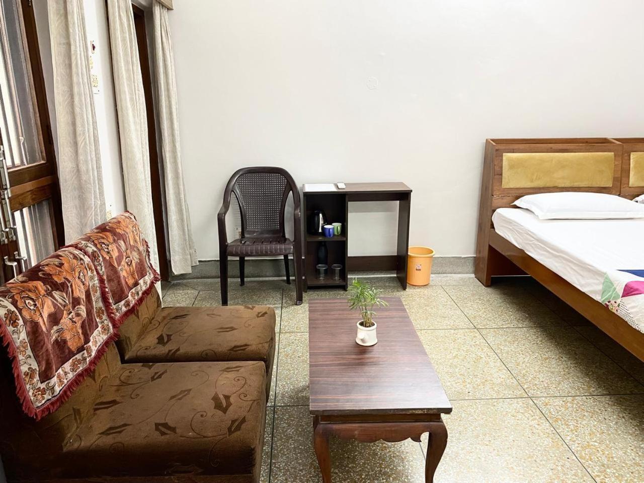 Bed and Breakfast Garden View Residency Lucknow Exterior foto
