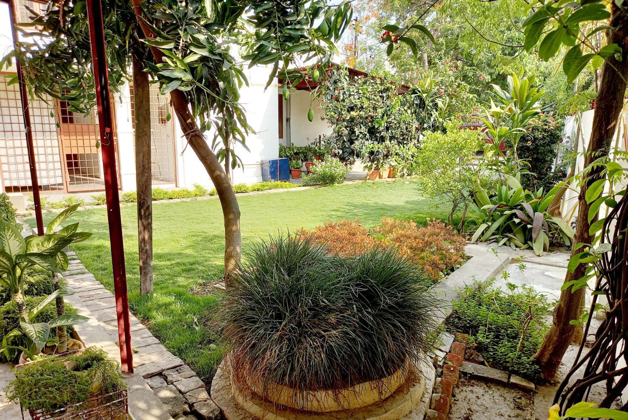 Bed and Breakfast Garden View Residency Lucknow Exterior foto